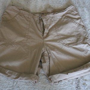 Bass Size 12 Khaki 100% Cotton Shorts